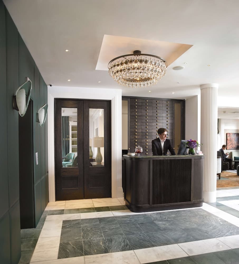 Dylan Hotel 2