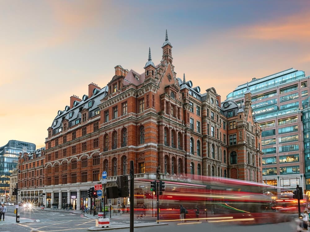 ANDAZ LONDON LIVERPOOL STREET, BY HYATT