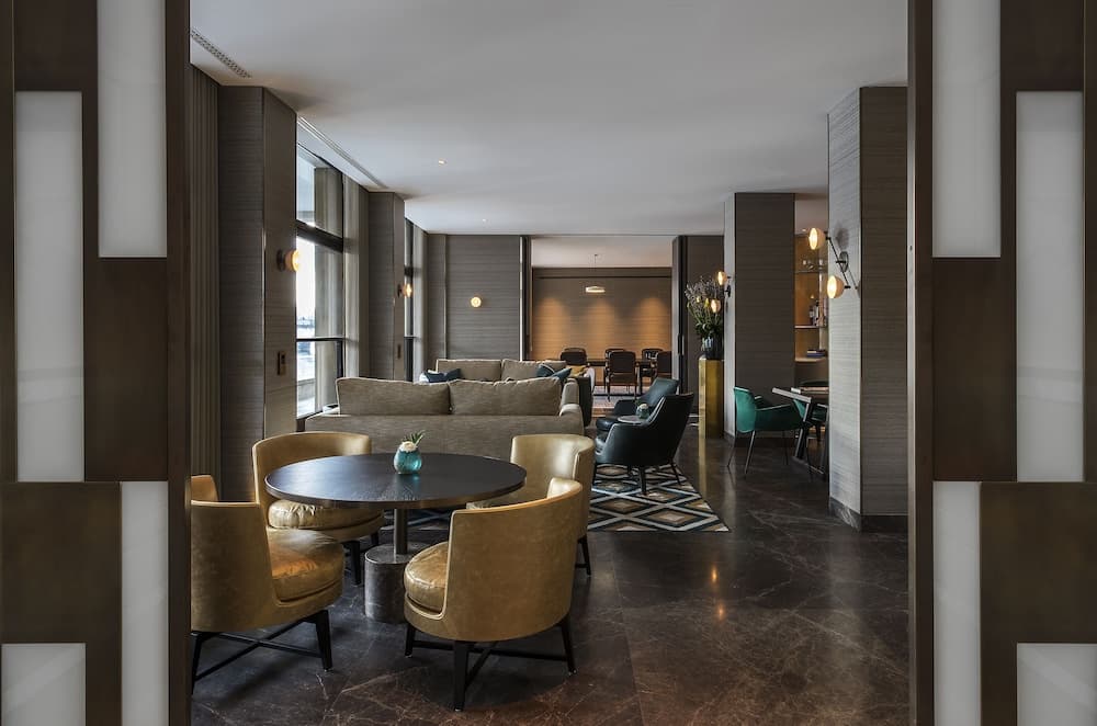 Storchen Zurich 3
