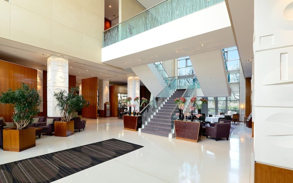 Canary Riverside Plaza Hotel 3