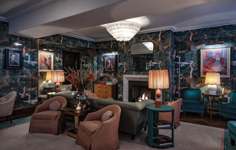 The Bloomsbury 2