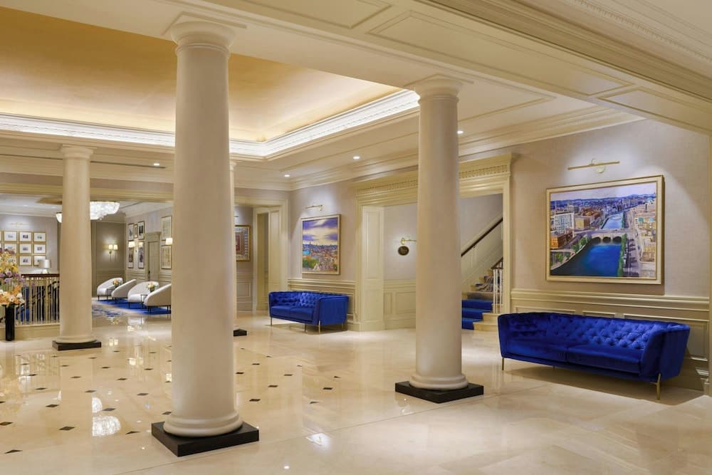 The College Green Hotel Dublin, Autograph Collection 5