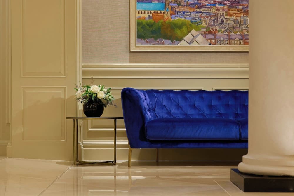 The College Green Hotel Dublin, Autograph Collection 4