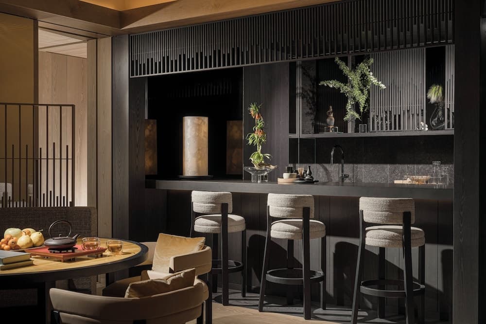 Four Seasons Hotel Osaka 3