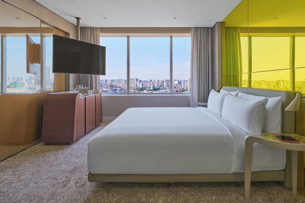 W São Paulo 4