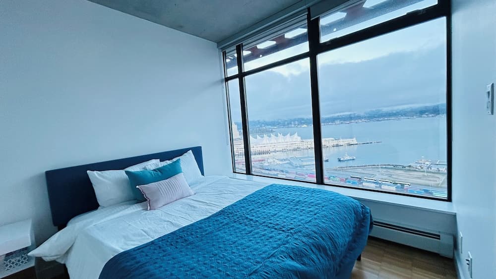 Ocean View Condo . Downtown Vancouver 5