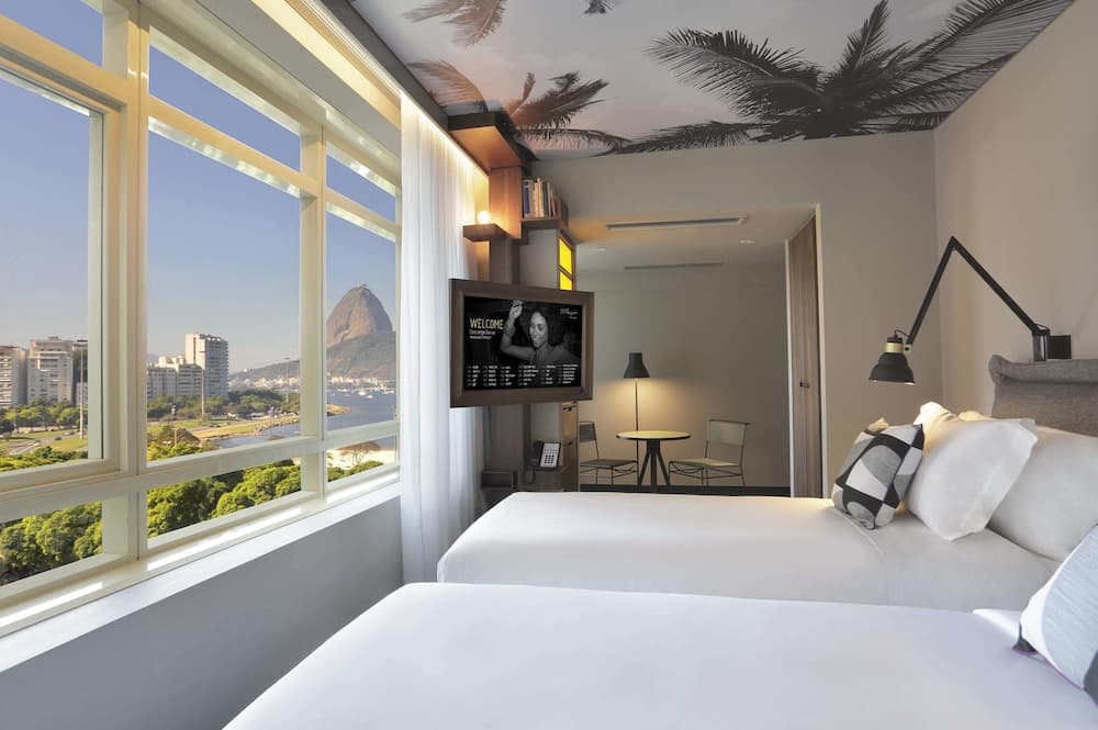 Yoo2 Rio de Janeiro, Tapestry Collection by Hilton 4