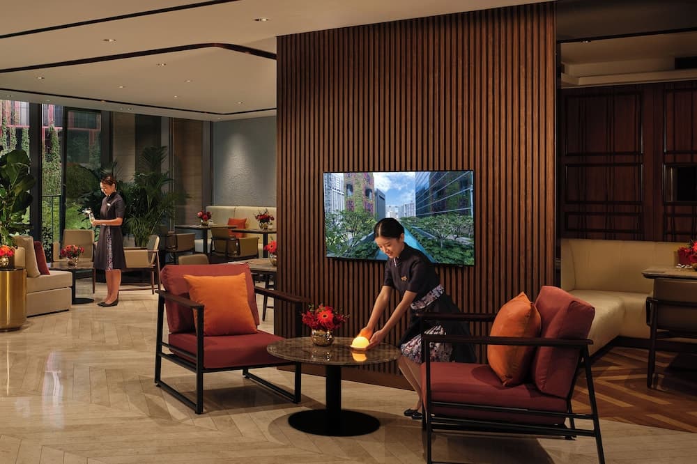 Sofitel Singapore City Centre 2