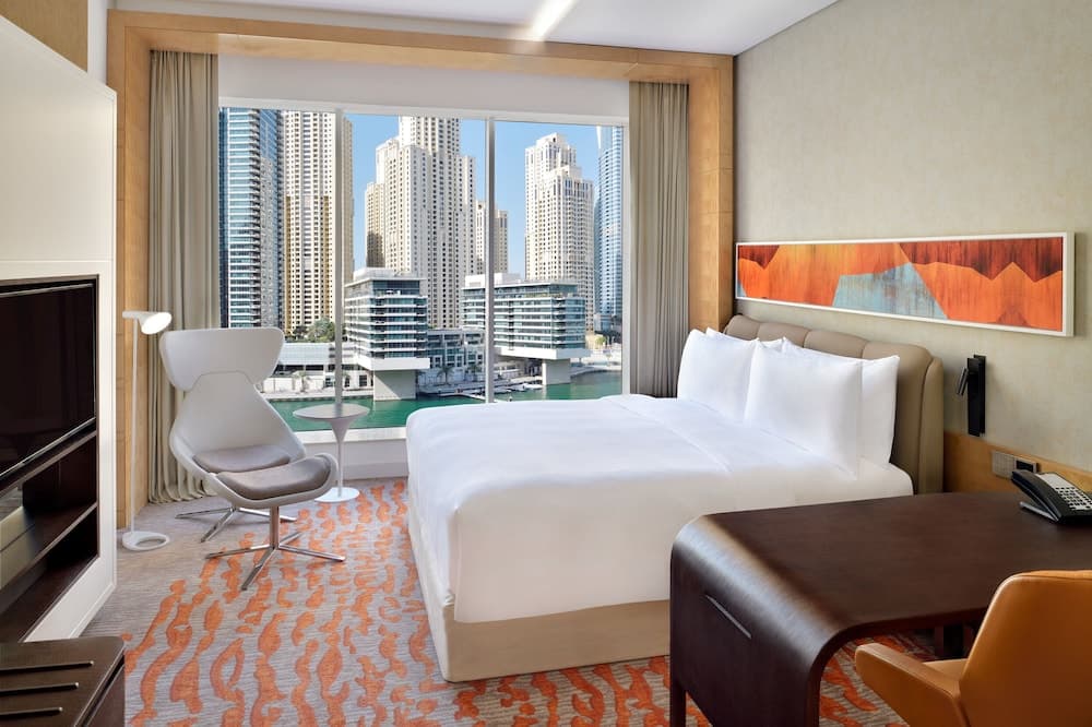 Crowne Plaza Dubai Marina by IHG 4