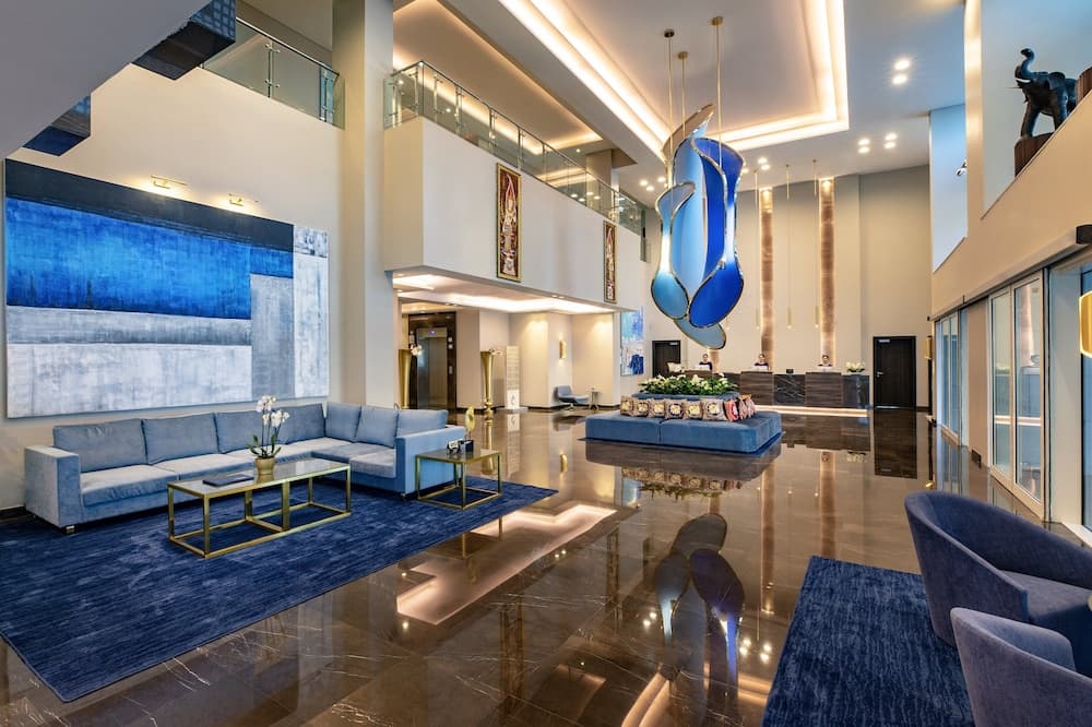 Centara West Bay Hotel & Residences Doha 2