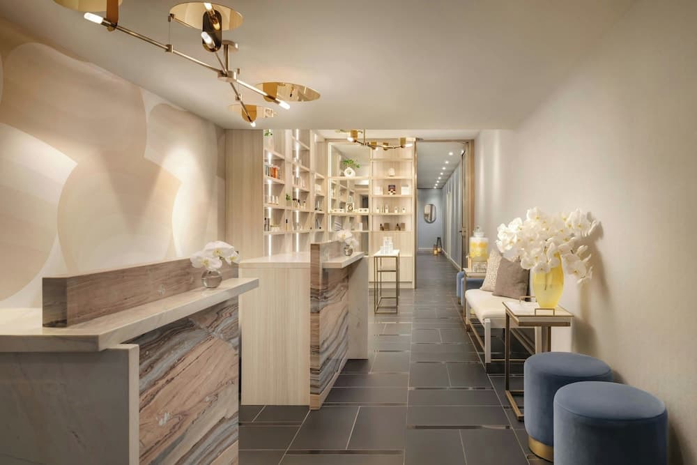 The St. Regis Toronto 5