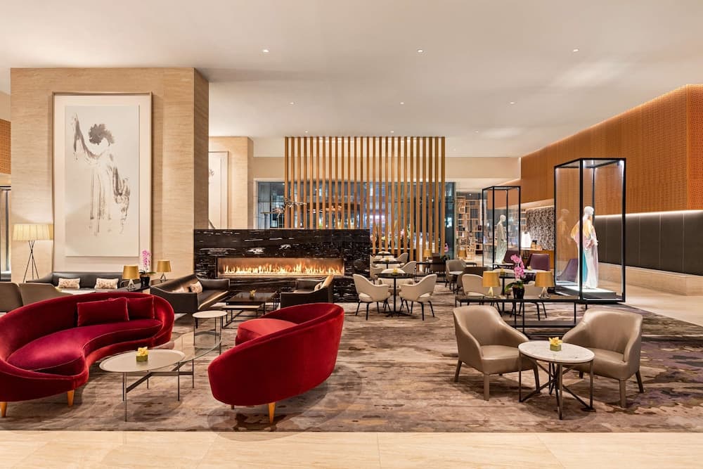 Shangri-La Toronto 2