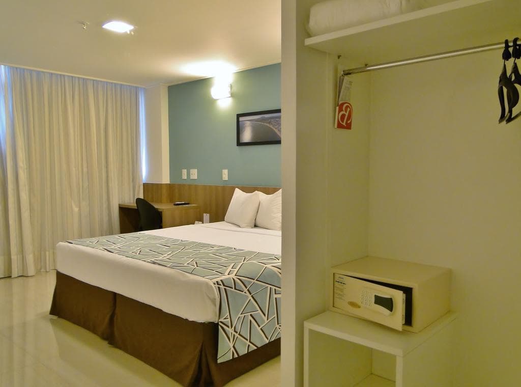 Alameda Vitoria Hotel 1